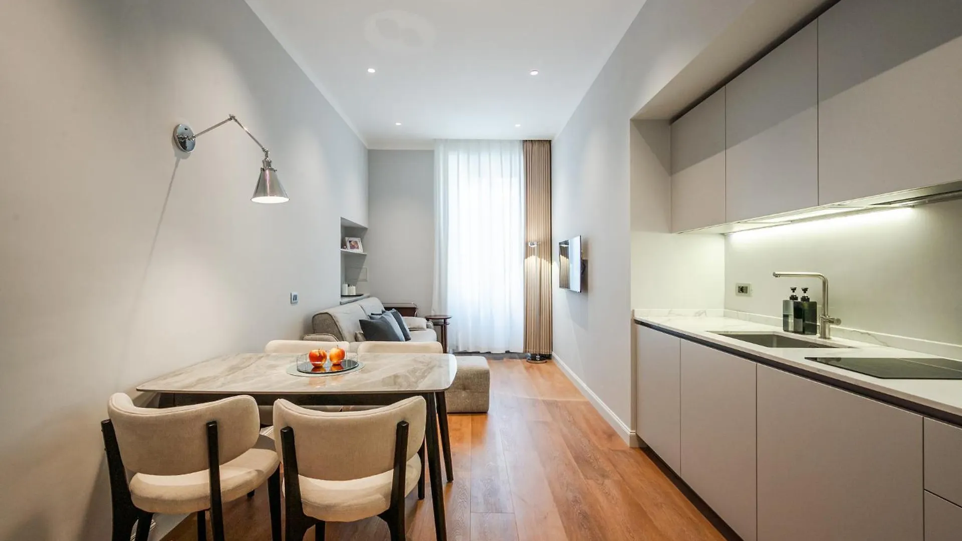Apartment Firenze Rentals Deluxe Corso 14 With Duomo View